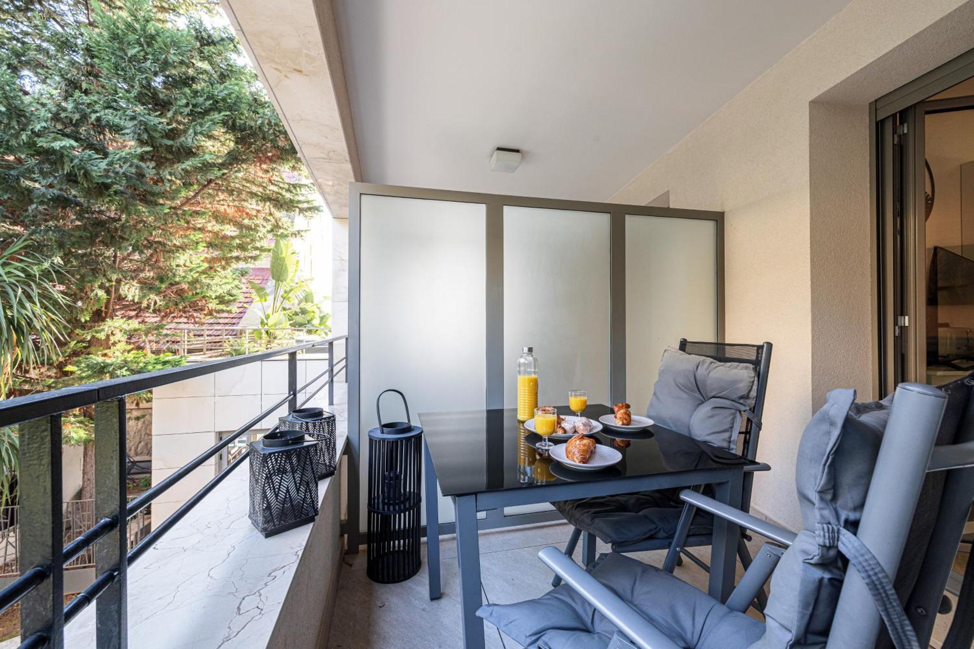 Studio Centre Terrasse Climatisation 50M Plage Menton Exterior photo