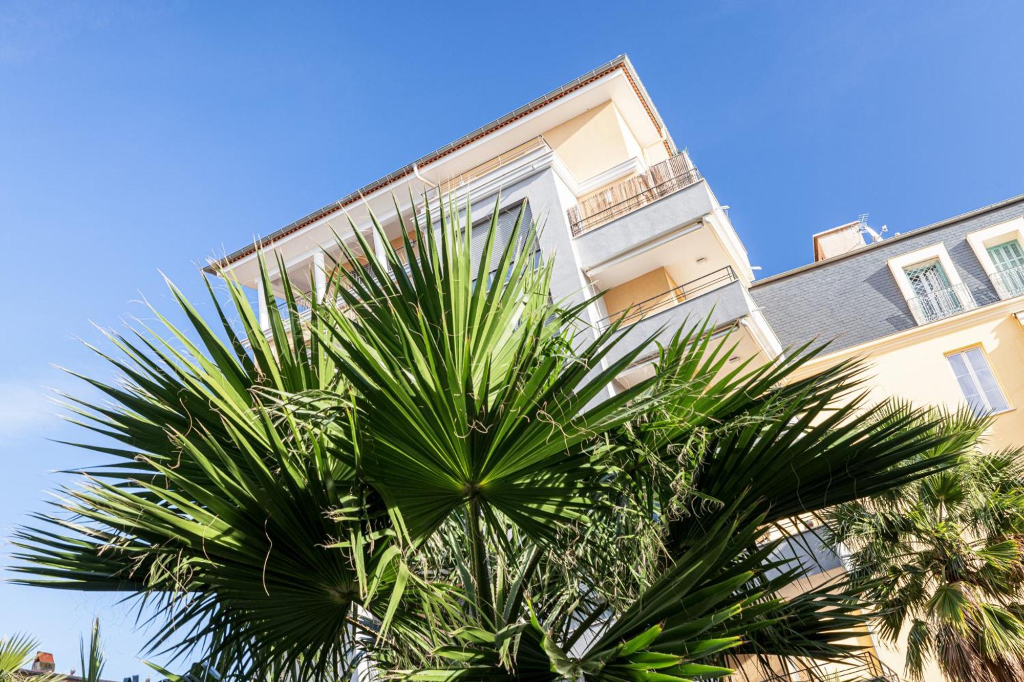 Studio Centre Terrasse Climatisation 50M Plage Menton Exterior photo