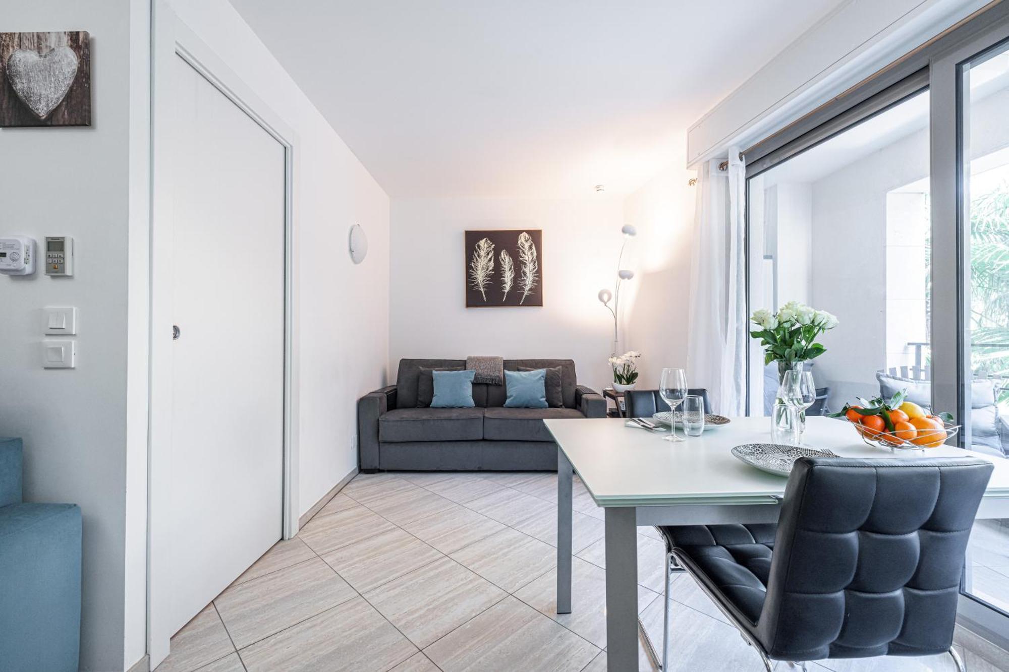 Studio Centre Terrasse Climatisation 50M Plage Menton Exterior photo